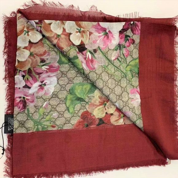 Gucci Floral Patterned Scarf in Red and Green - Picture 7 of 13